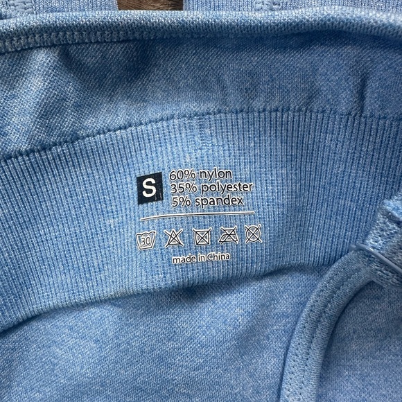 Amazon matching biker shorts and sports bra set - Picture 4 of 4